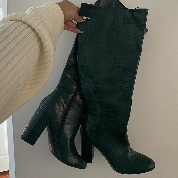 Green knee high crocodile print boots - Picture 1 of 1